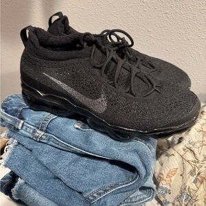 Nike Black Flyknit Running Shoes